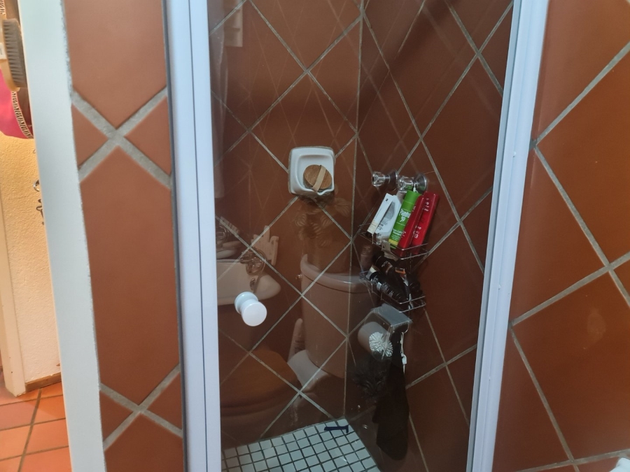 2 Bedroom Property for Sale in Oos Einde North West